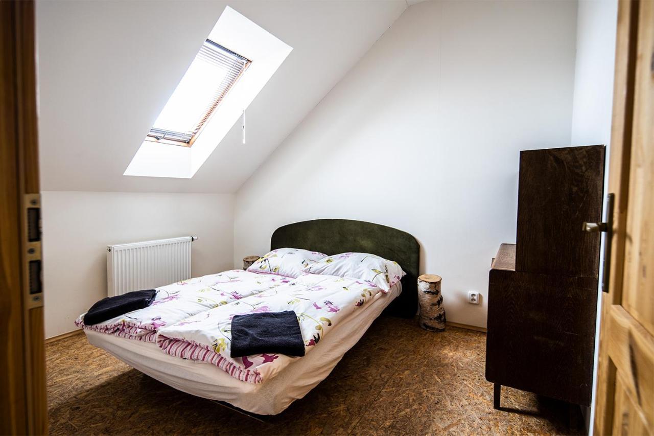 Statek Lunikov Farm stay *
